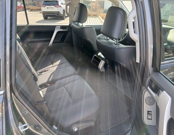 Toyota Land Cruiser SUV / Terénní 2,8 l 150 kw