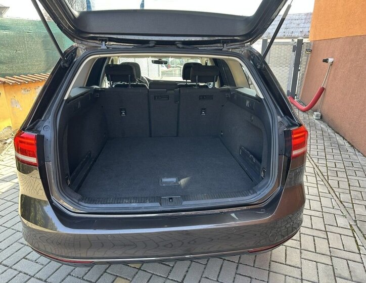 Volkswagen Passat Kombi 2,0 l 110 kw