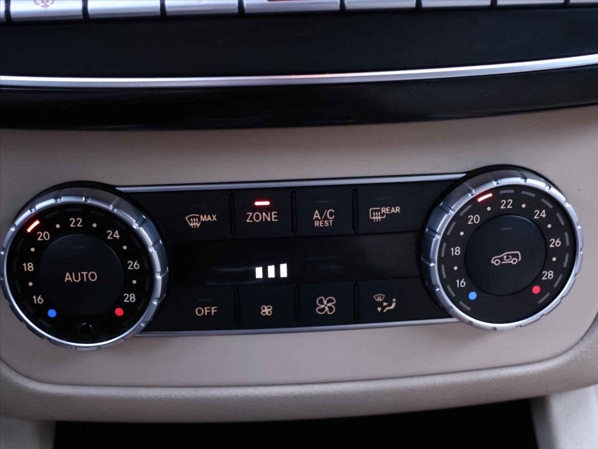 Mercedes-Benz GLE SUV / Terénní 3,0 l 190 kw