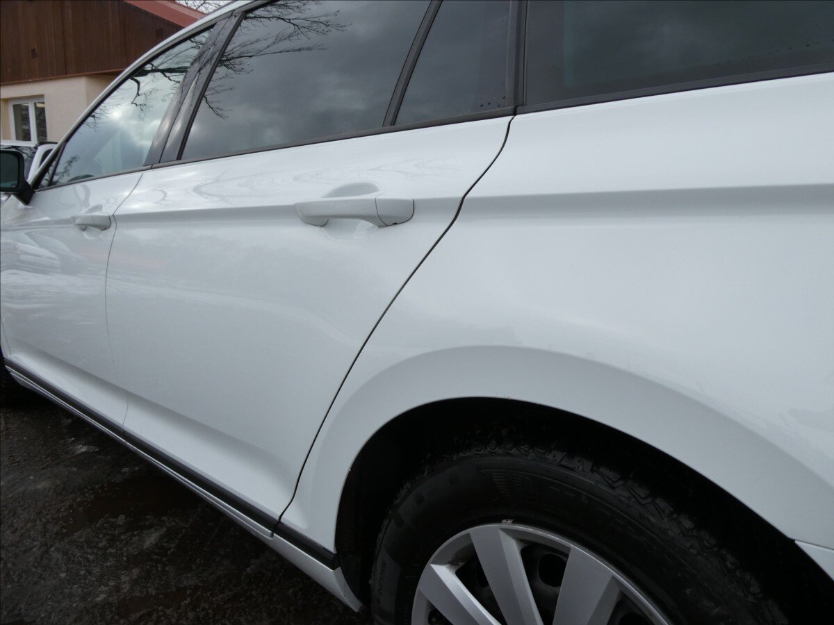 Volkswagen Passat Kombi 2,0 l 110 kw