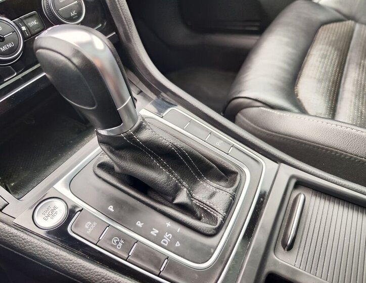 Volkswagen Golf Kombi 2,0 l 110 kw