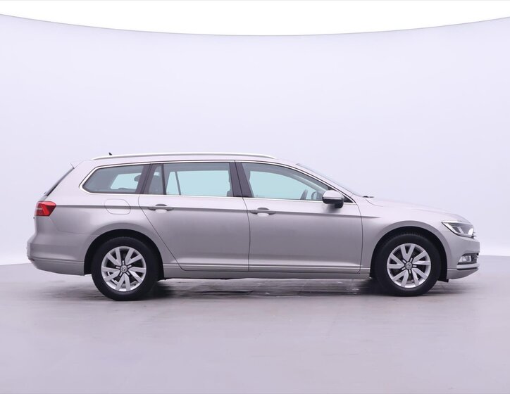Volkswagen Passat Kombi 1,6 l 88 kw