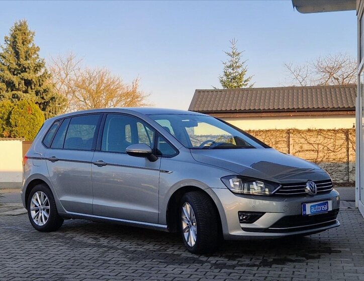 Volkswagen Golf Sportsvan Kombi 1,2 l 81 kw