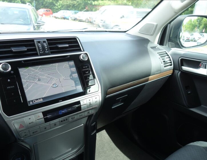 Toyota Land Cruiser SUV / Terénní 2,8 l 130 kw