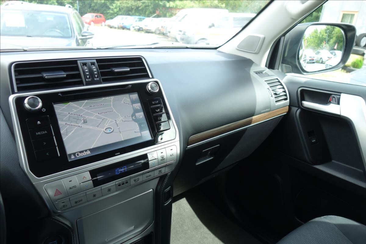 Toyota Land Cruiser SUV / Terénní 2,8 l 130 kw