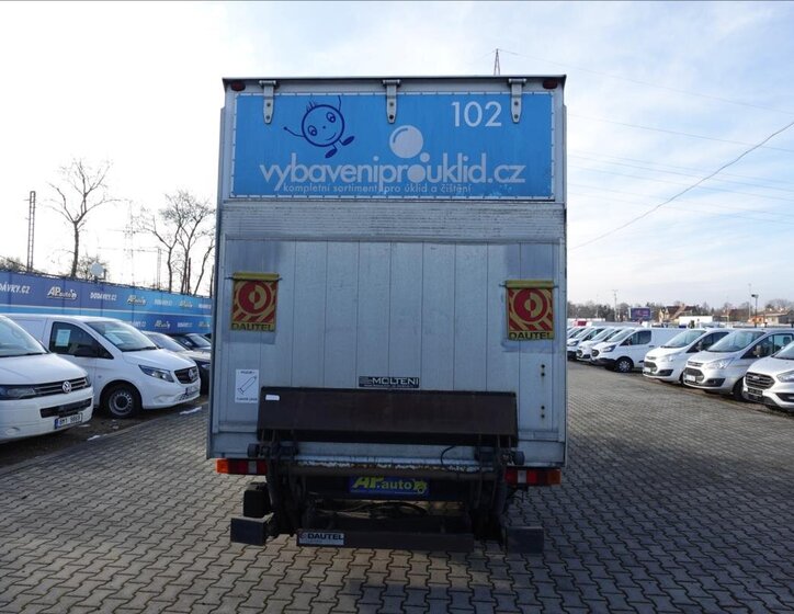 Ford Transit Skříň 2,4 l 85 kw