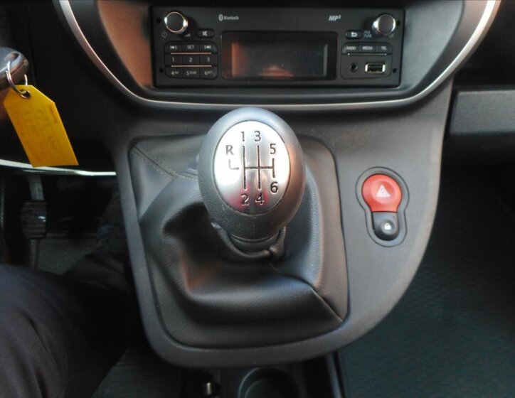 Renault Kangoo Pick-up 1,5 l 81 kw