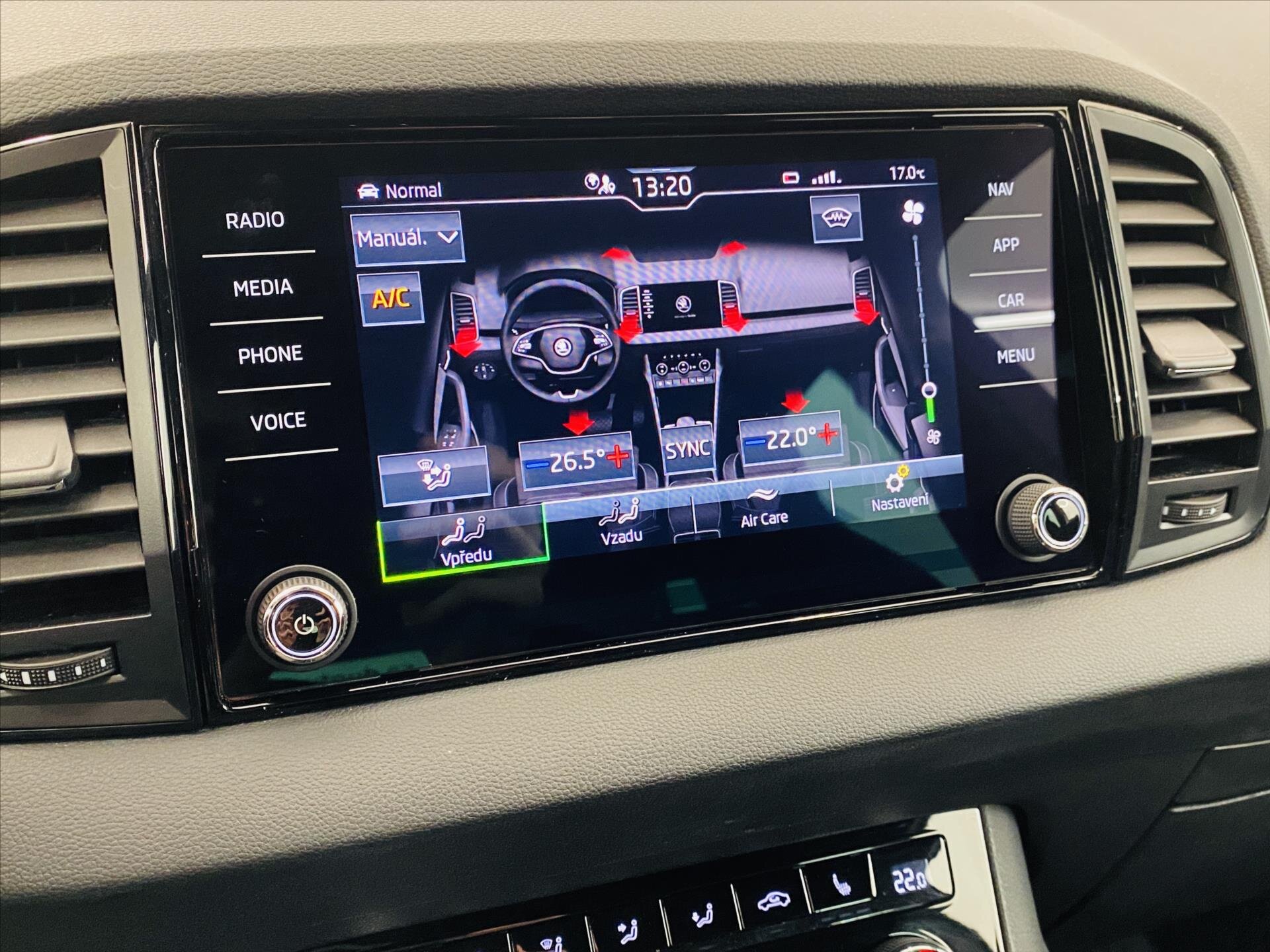 Škoda Karoq SUV / Terénní 1,5 l 110 kw