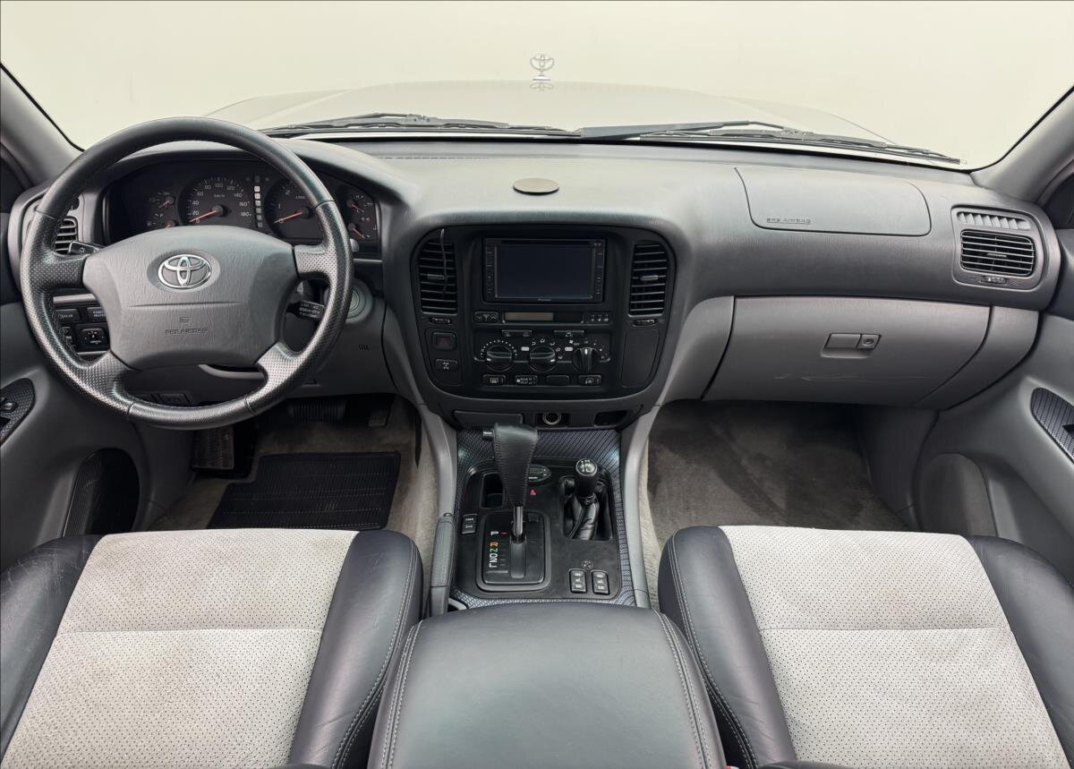 Toyota Land Cruiser SUV / Terénní 4,2 l 150 kw