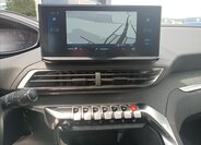Peugeot 3008 SUV 1,5 l 96 kw