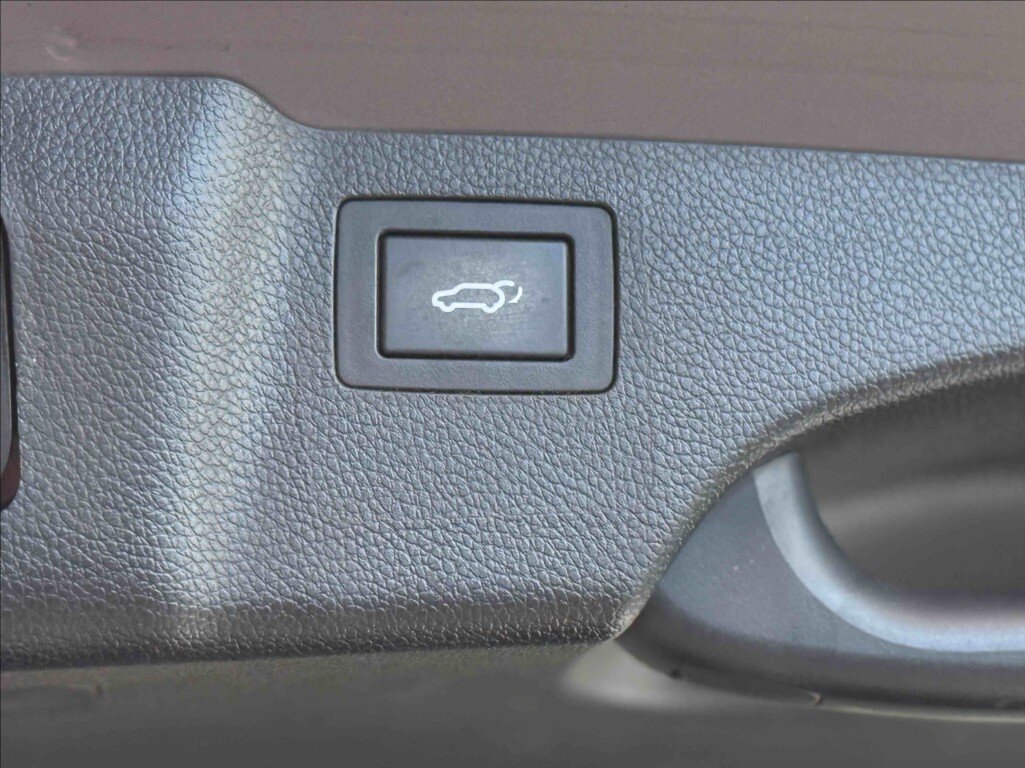 Hyundai Santa Fe SUV / Terénní 2,2 l 145 kw