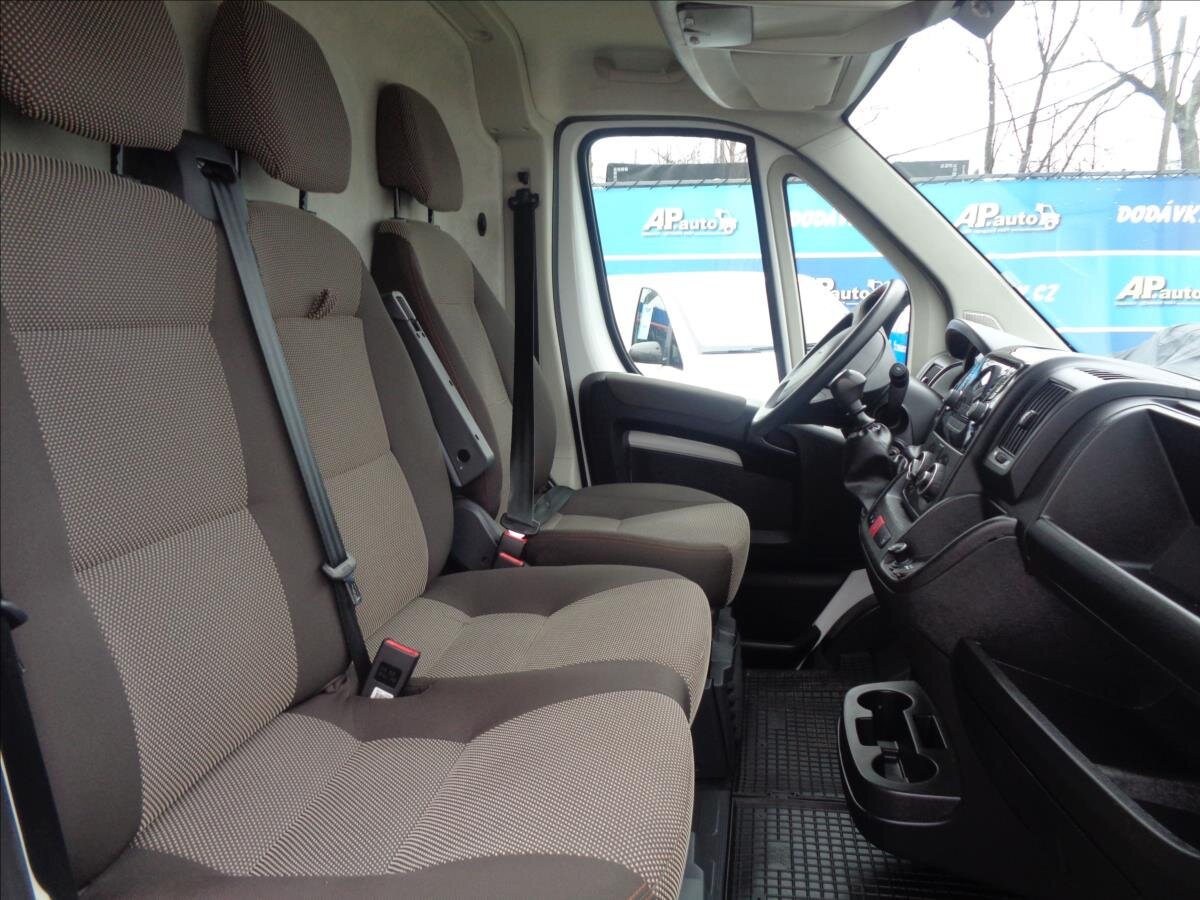 Peugeot Boxer Ostatní 2,2 l 121 kw