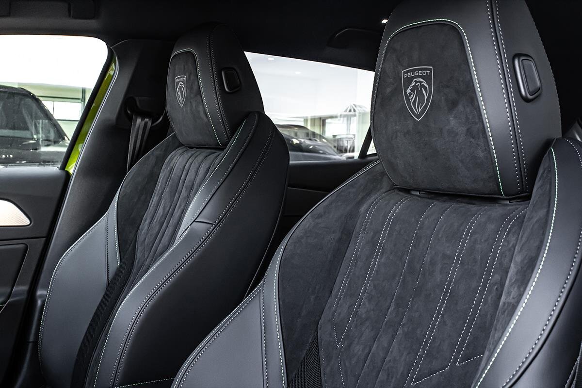 Peugeot 408 Liftback 1,6 l 132 kw