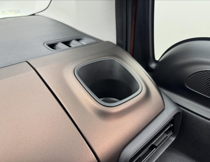 Peugeot Rifter MPV 1,5 l 96 kw