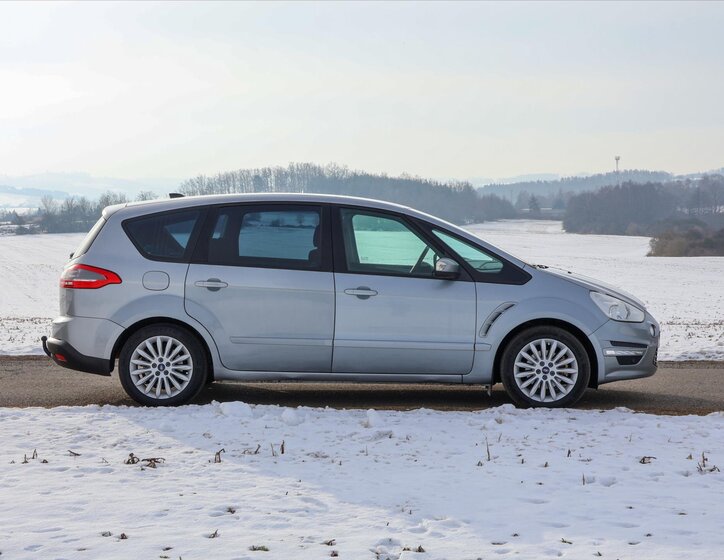 Ford S-MAX MPV 2,0 l 103 kw