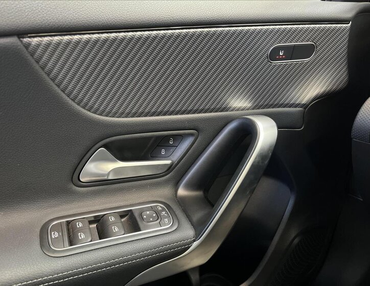 Mercedes-Benz Třídy A 12