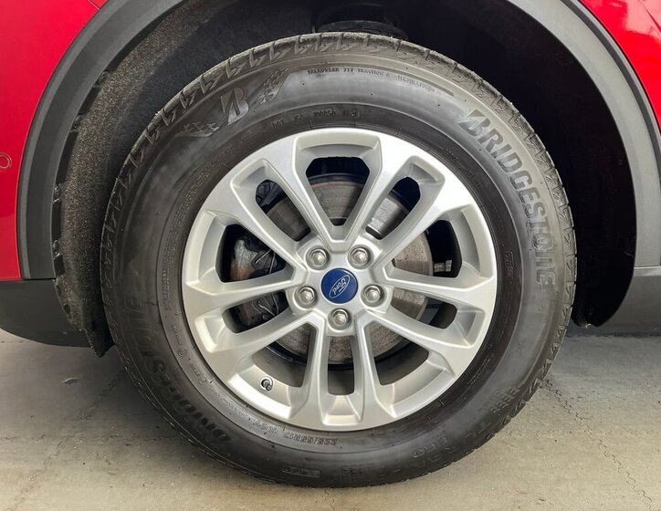 Ford Kuga SUV 2,5 l 140 kw