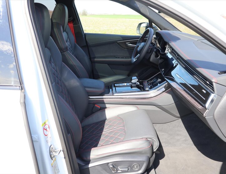 Audi SQ7 SUV / Terénní 4,0 l 373 kw