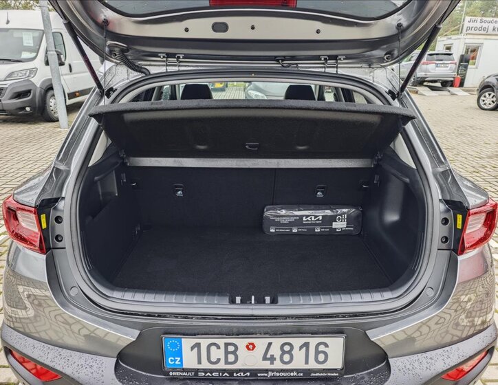 KIA Stonic SUV 1,2 l 62 kw