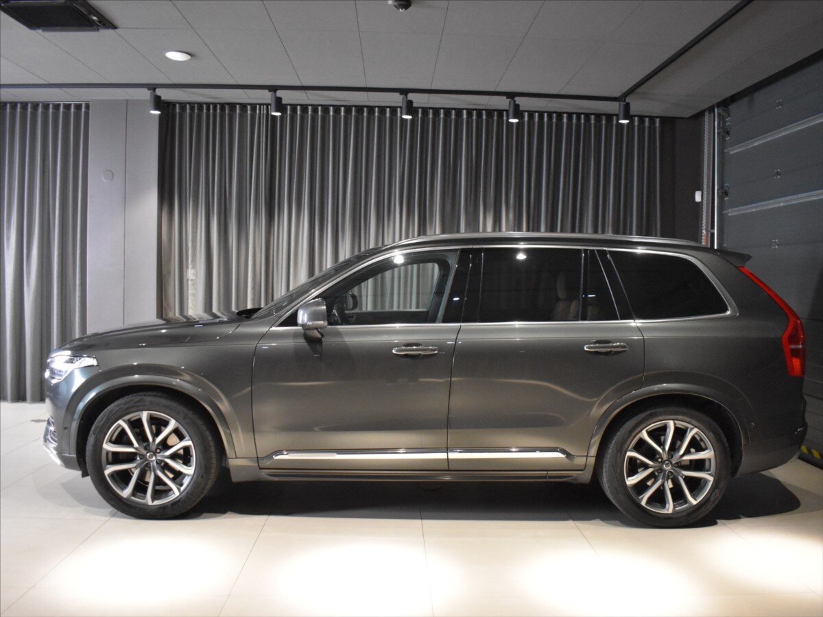 Volvo XC90 SUV / Terénní 2,0 l 177 kw
