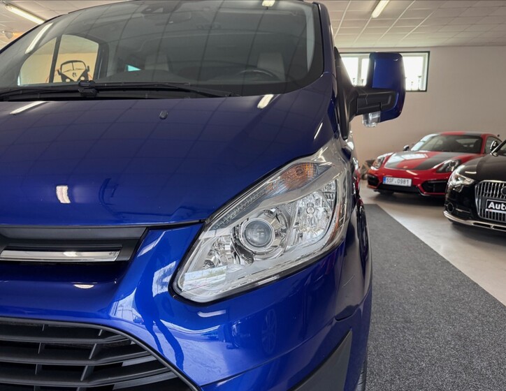 Ford Transit Custom 8