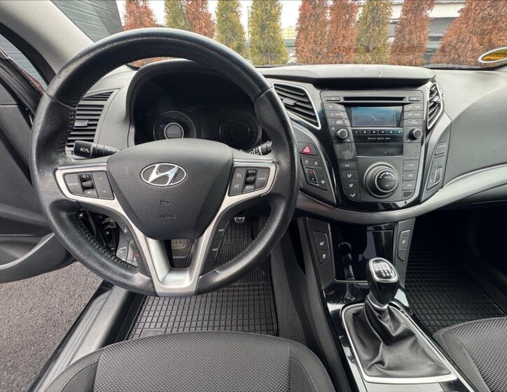 Hyundai i40 Kombi 1,6 l 99 kw