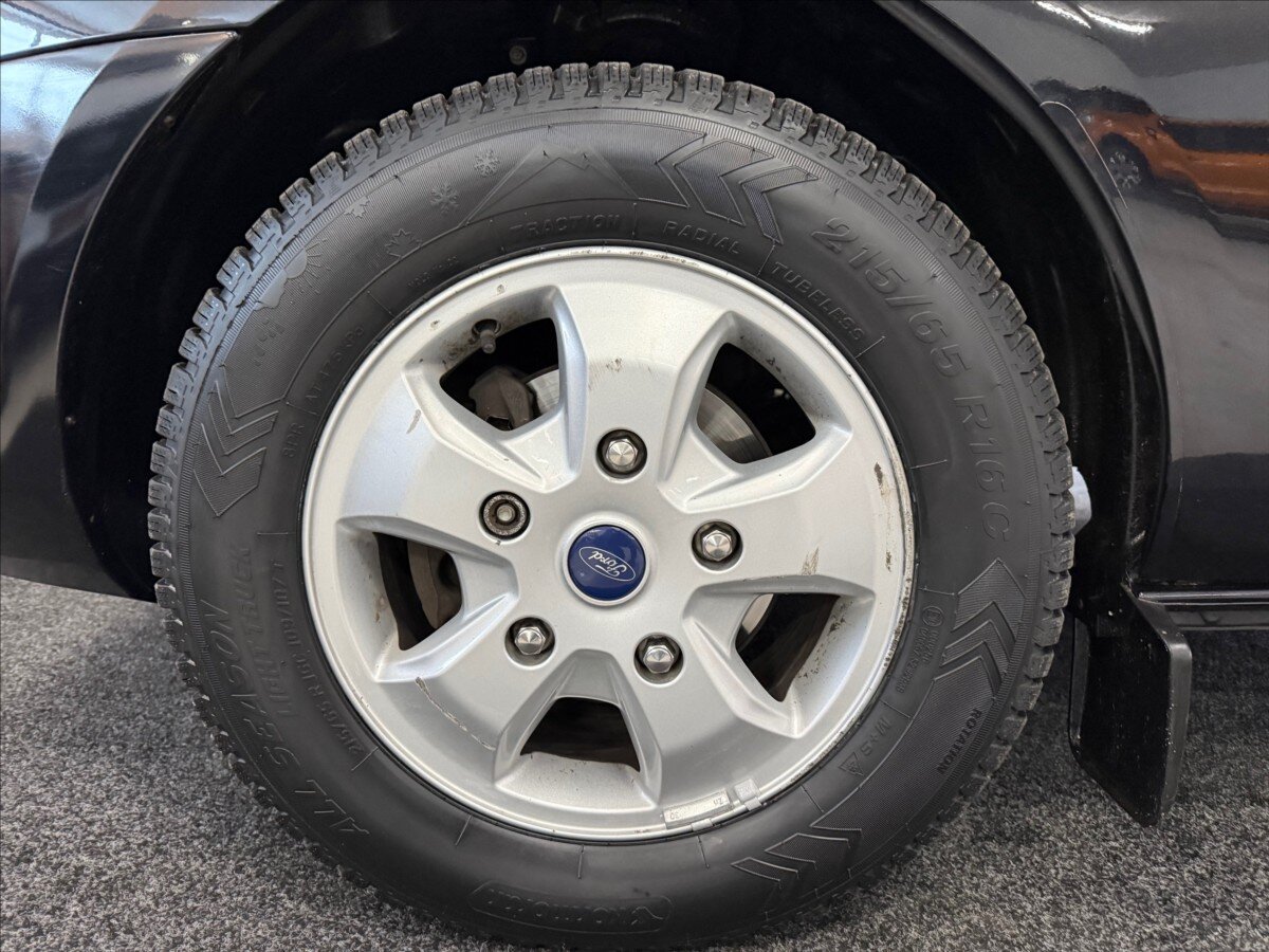 Ford Tourneo Custom MPV 2,2 l 92 kw