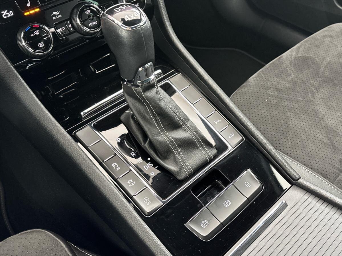 Škoda Superb Liftback 2,0 l 140 kw