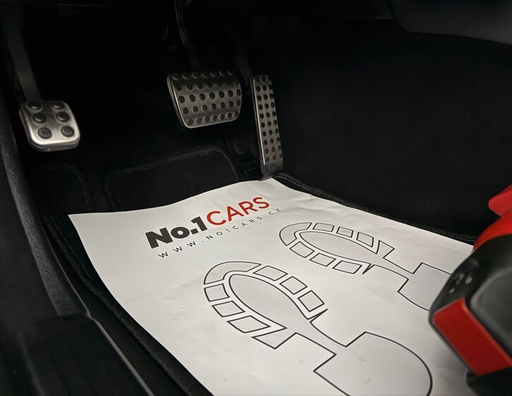 Mercedes-Benz Třídy C 33