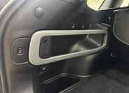 Jeep Cherokee SUV / Terénní 2,0 l 103 kw