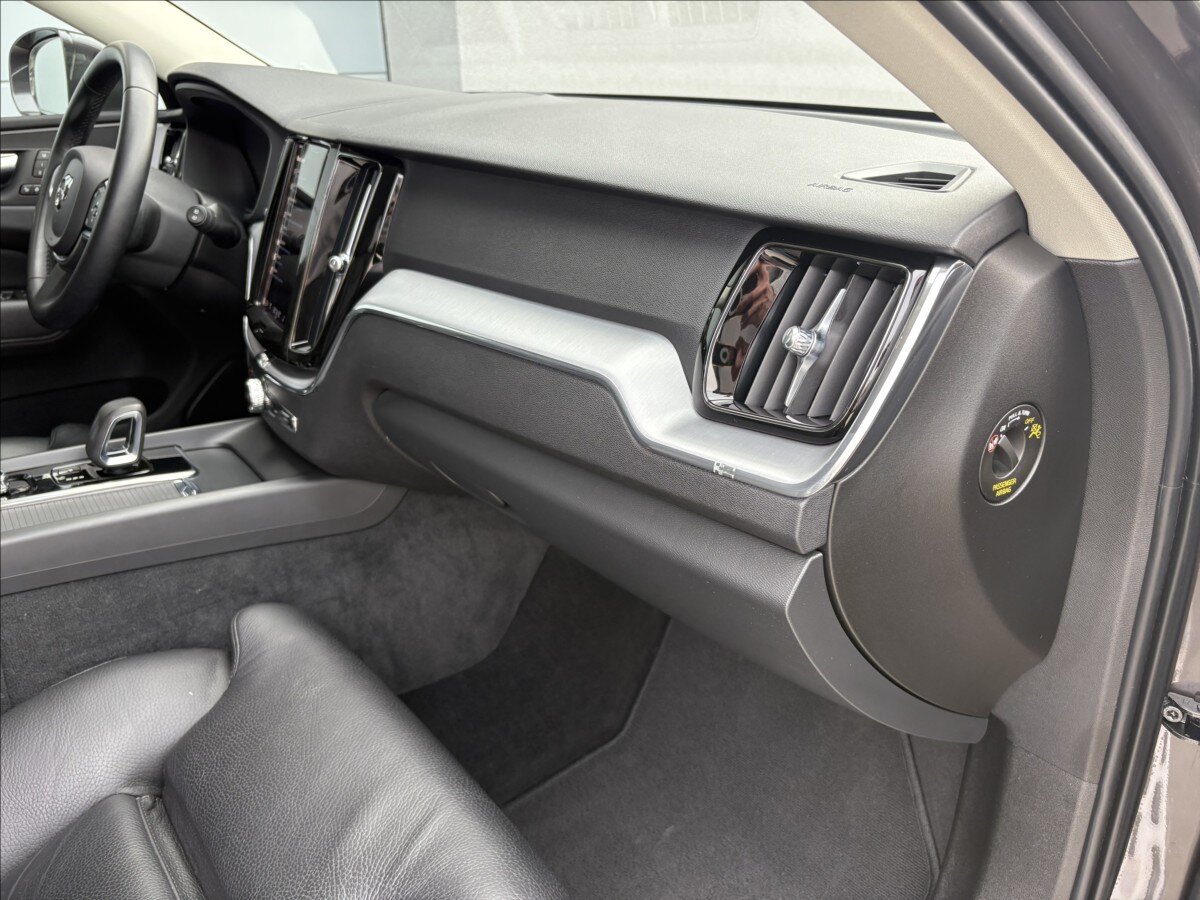 Volvo XC60 Kombi 2,0 l 184 kw