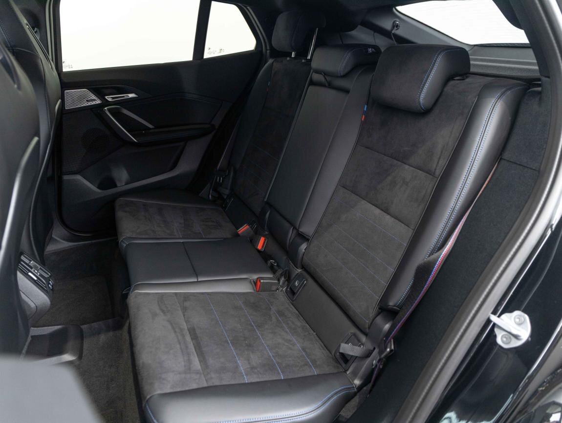 BMW X2 SUV 2,0 l 221 kw