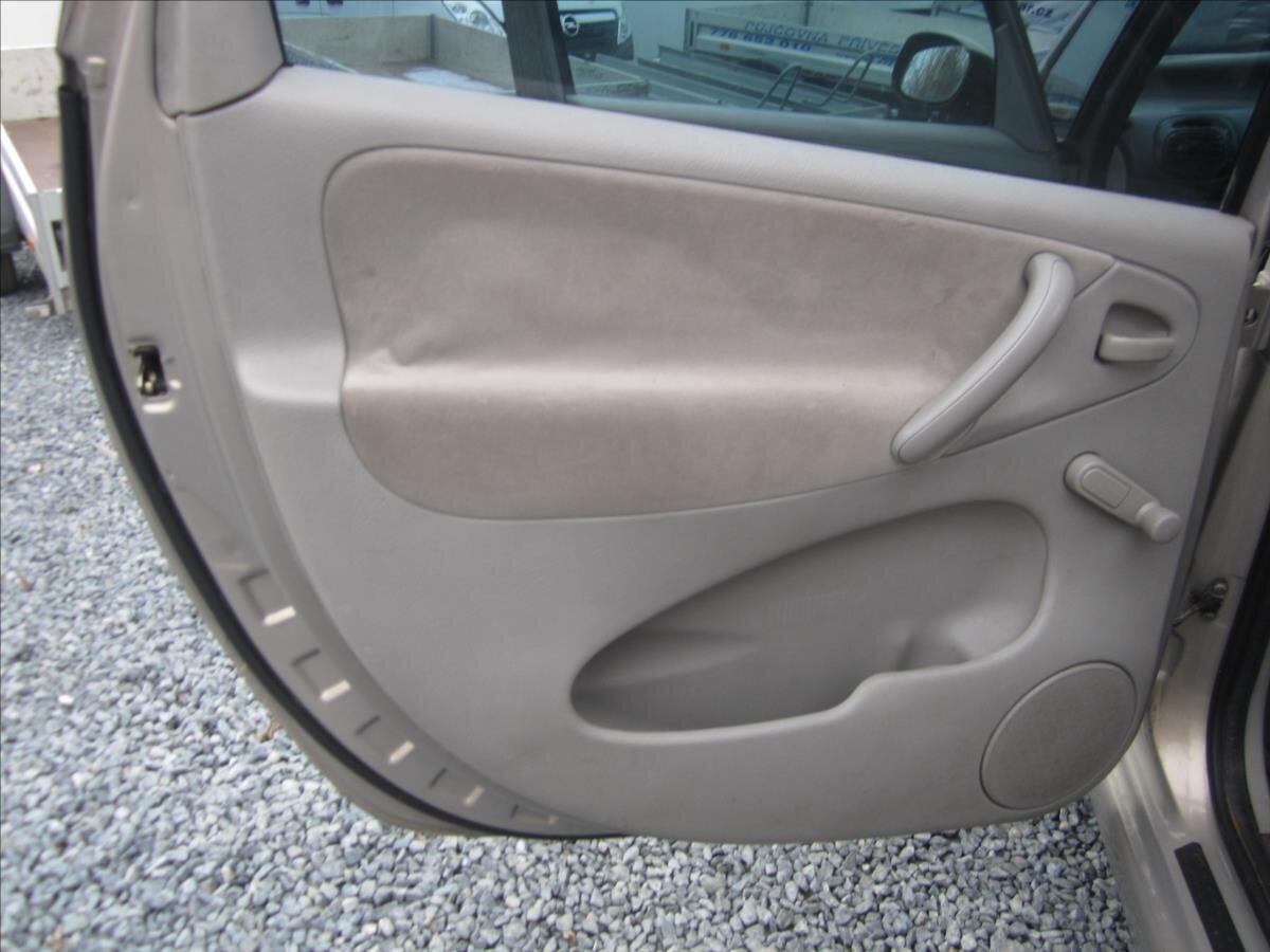 Citroën Xsara Picasso Kombi 1,6 l 80 kw