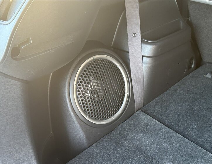 Mitsubishi Outlander SUV / Terénní 2,3 l 110 kw