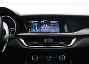 Alfa Romeo Stelvio 28