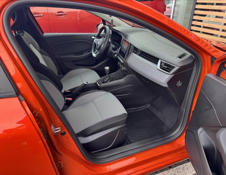 Renault Clio Hatchback 999,0 67 kw