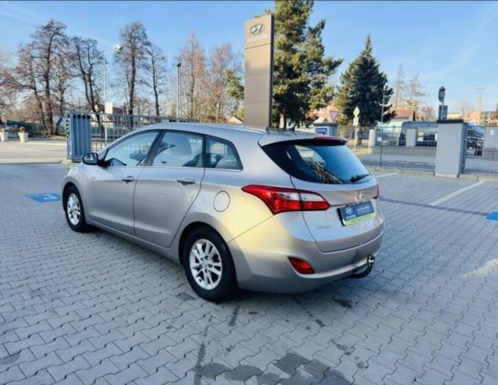 Hyundai i30 Kombi 1,6 l 81 kw