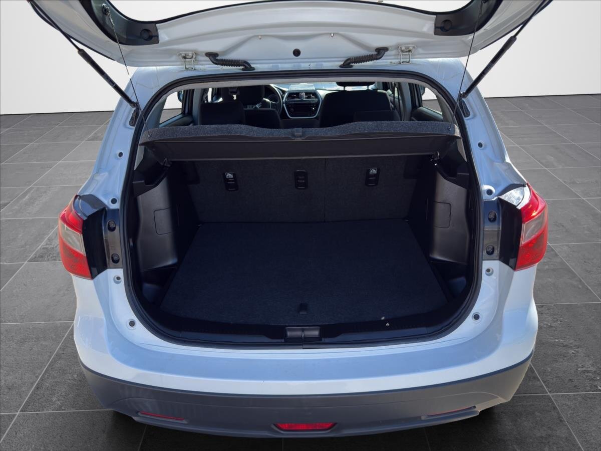 Suzuki SX4 S-Cross Hatchback 1,6 l 88 kw
