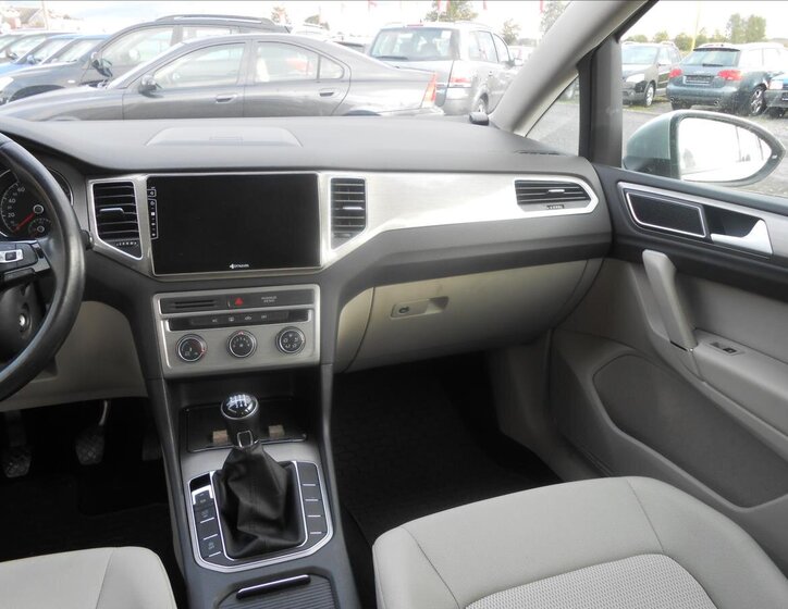 Volkswagen Golf Sportsvan Hatchback 1,4 l 92 kw