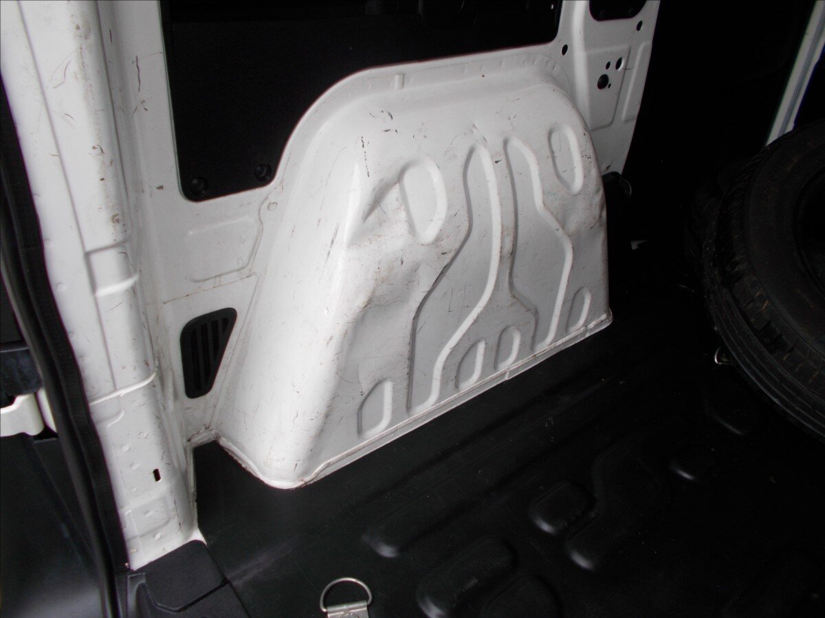 Opel Combo Skříň 1,6 l 77 kw