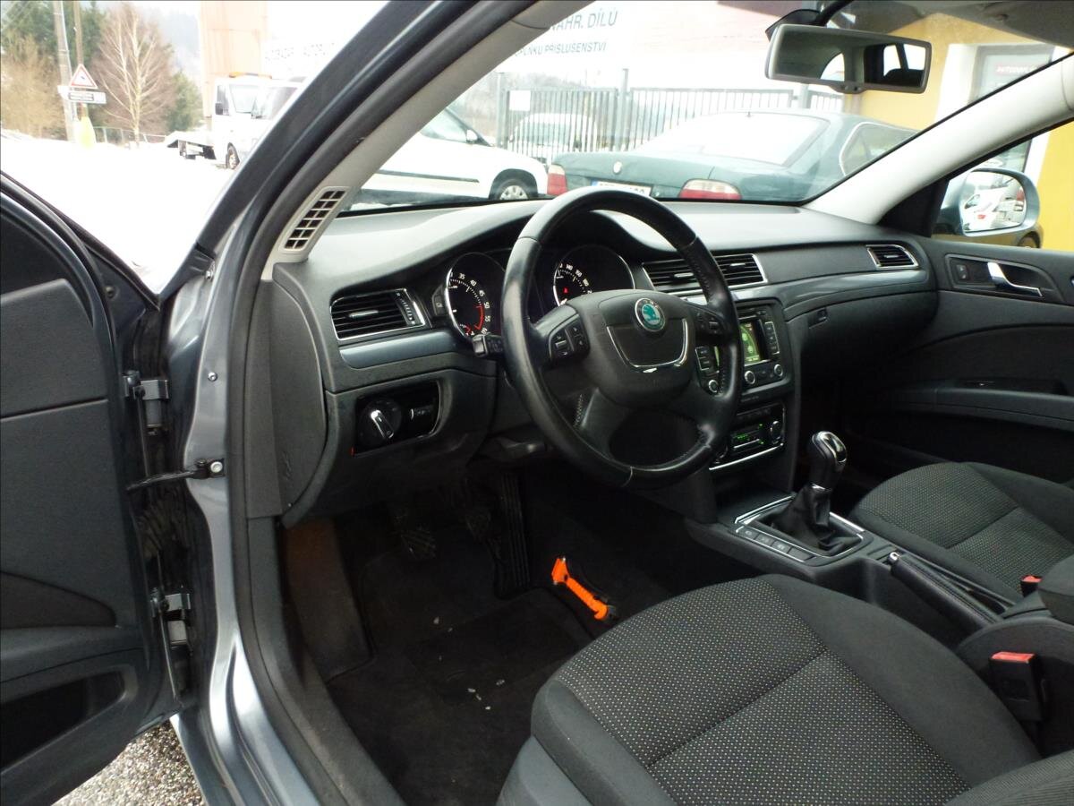 Škoda Superb Kombi 1,6 l 77 kw