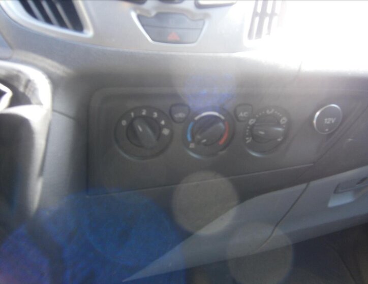 Ford Transit Custom Kombi 2,2 l 114 kw