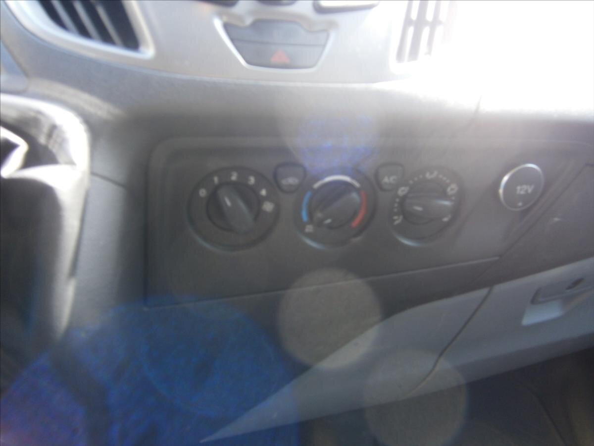 Ford Transit Custom Kombi 2,2 l 114 kw