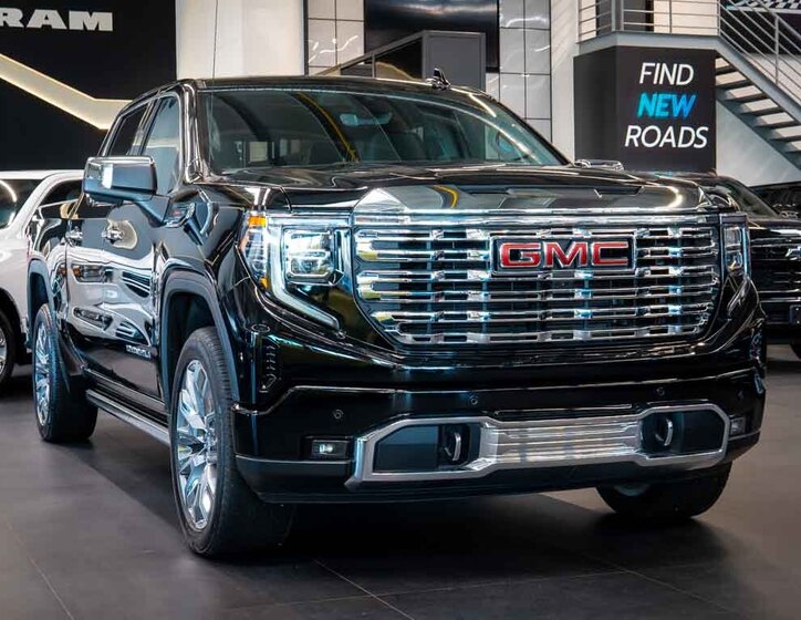 GMC Sierra Pick-up 6,2 l 313 kw