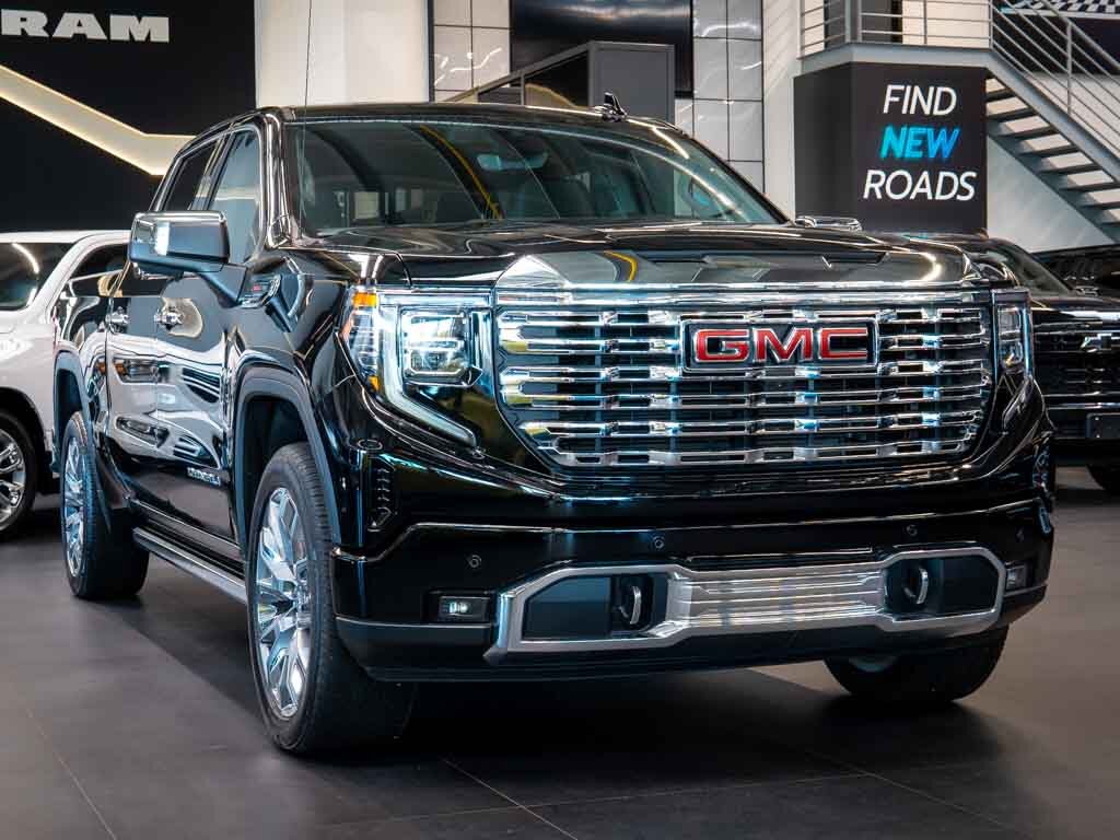 GMC Sierra Pick-up 6,2 l 313 kw