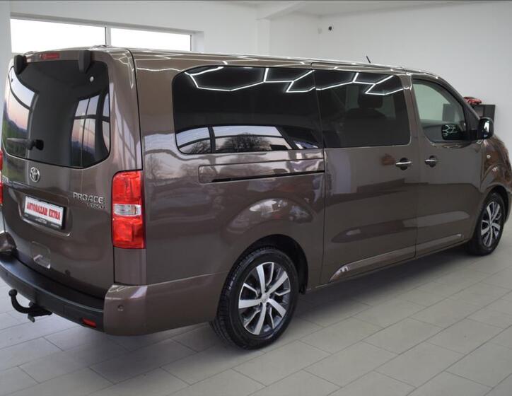 Toyota ProAce Verso 6