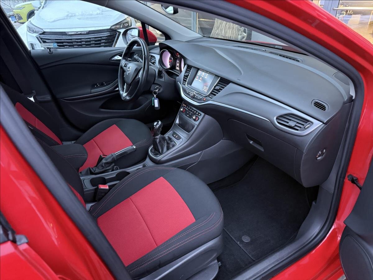 Opel Astra Hatchback 1,4 l 92 kw