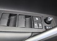 Toyota Corolla Cross 10