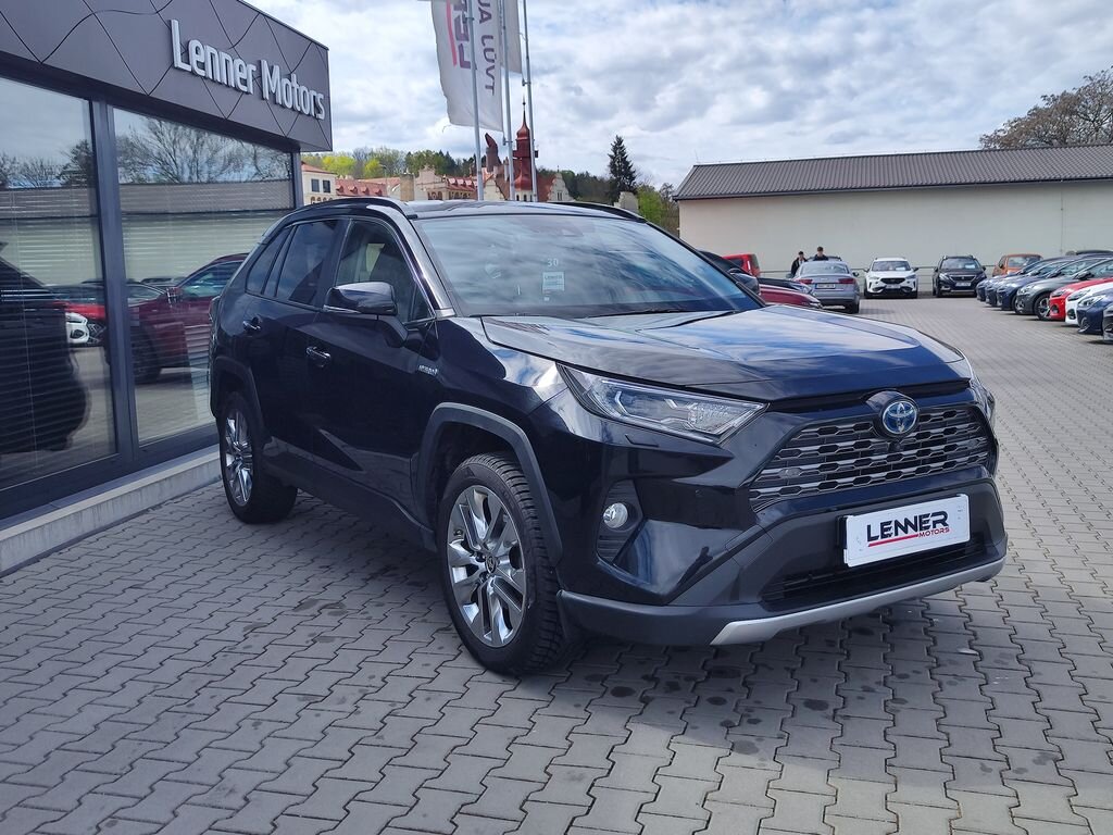 Toyota RAV4 SUV / Terénní 2,5 l 163 kw