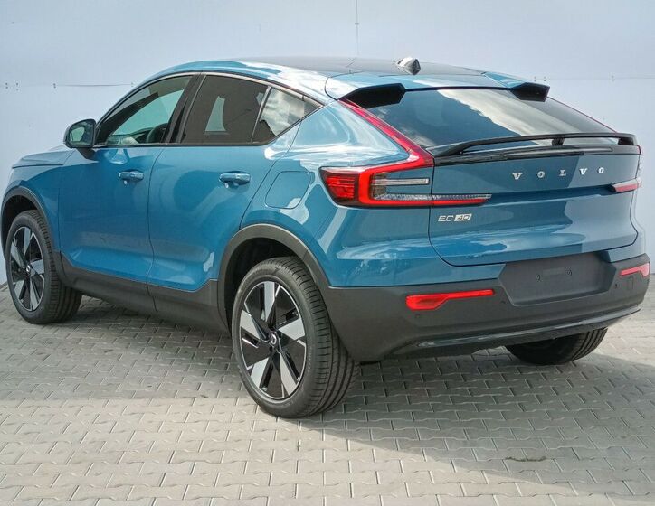 Volvo EC40 9